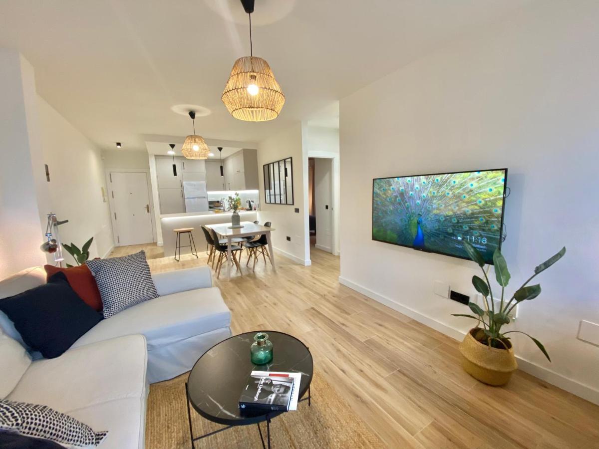 Soek Pedregalejo Seafront Holidays Homes มาลากา ภายนอก รูปภาพ
